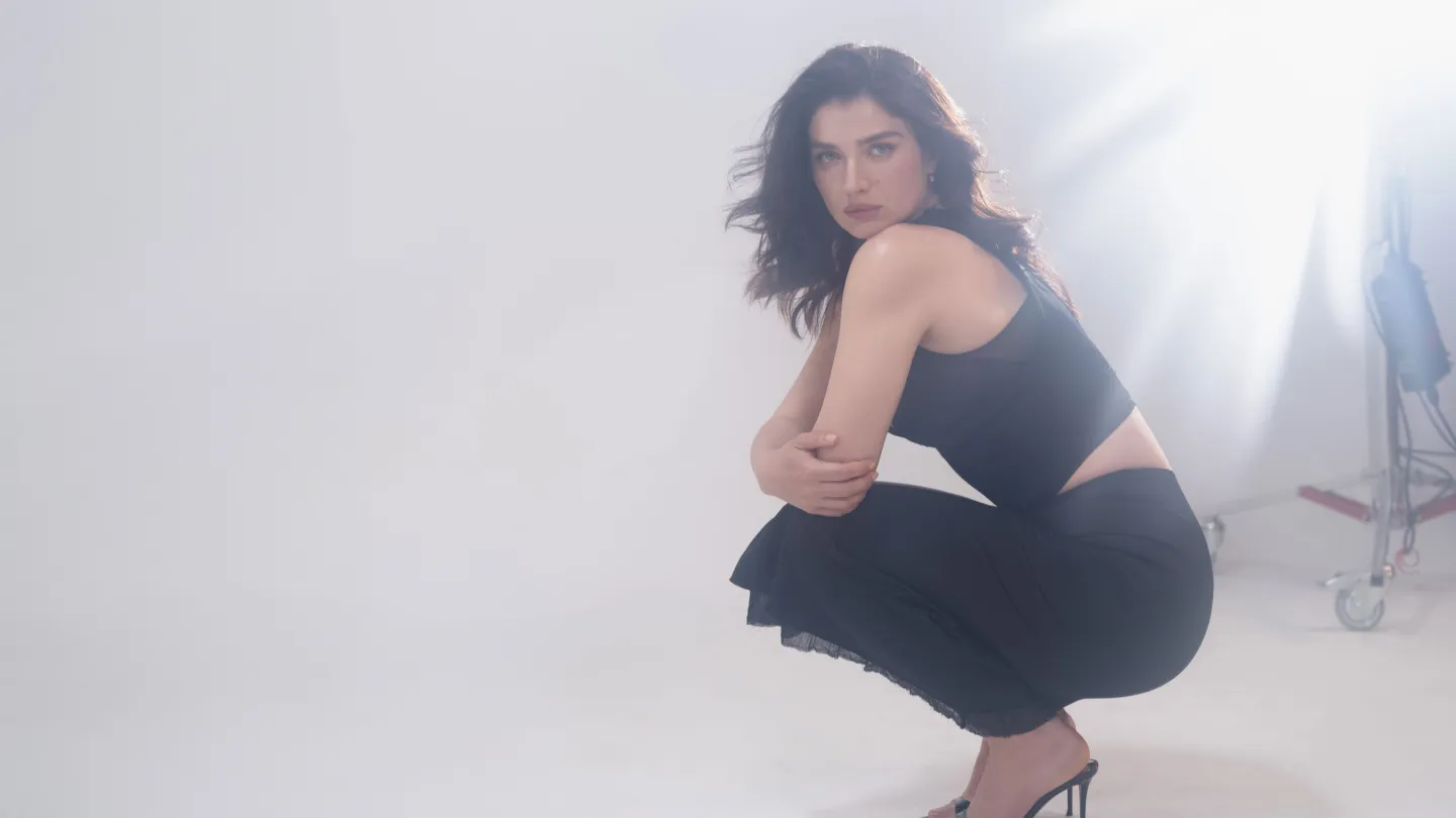 Eve Hewson sobre Spielberg, el Día de la Divulgación y Crecer con Bono