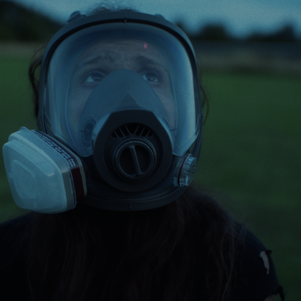 Reseña de Dances With Films 2026: LITTERMATES, cuando la seguridad no es suficiente