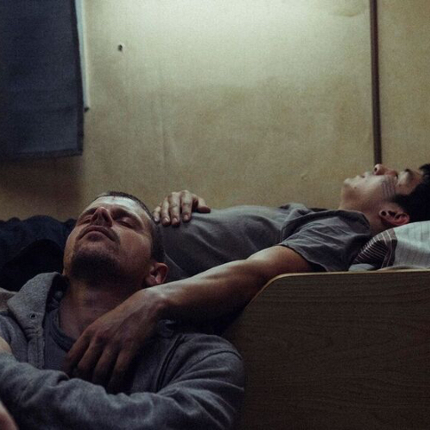 Reseña de Tribeca 2026: LABRADOR - AUTOPSIA DEL SILENCIO examina el amor, la pérdida y el dolor de una manera tranquila pero desgarradora